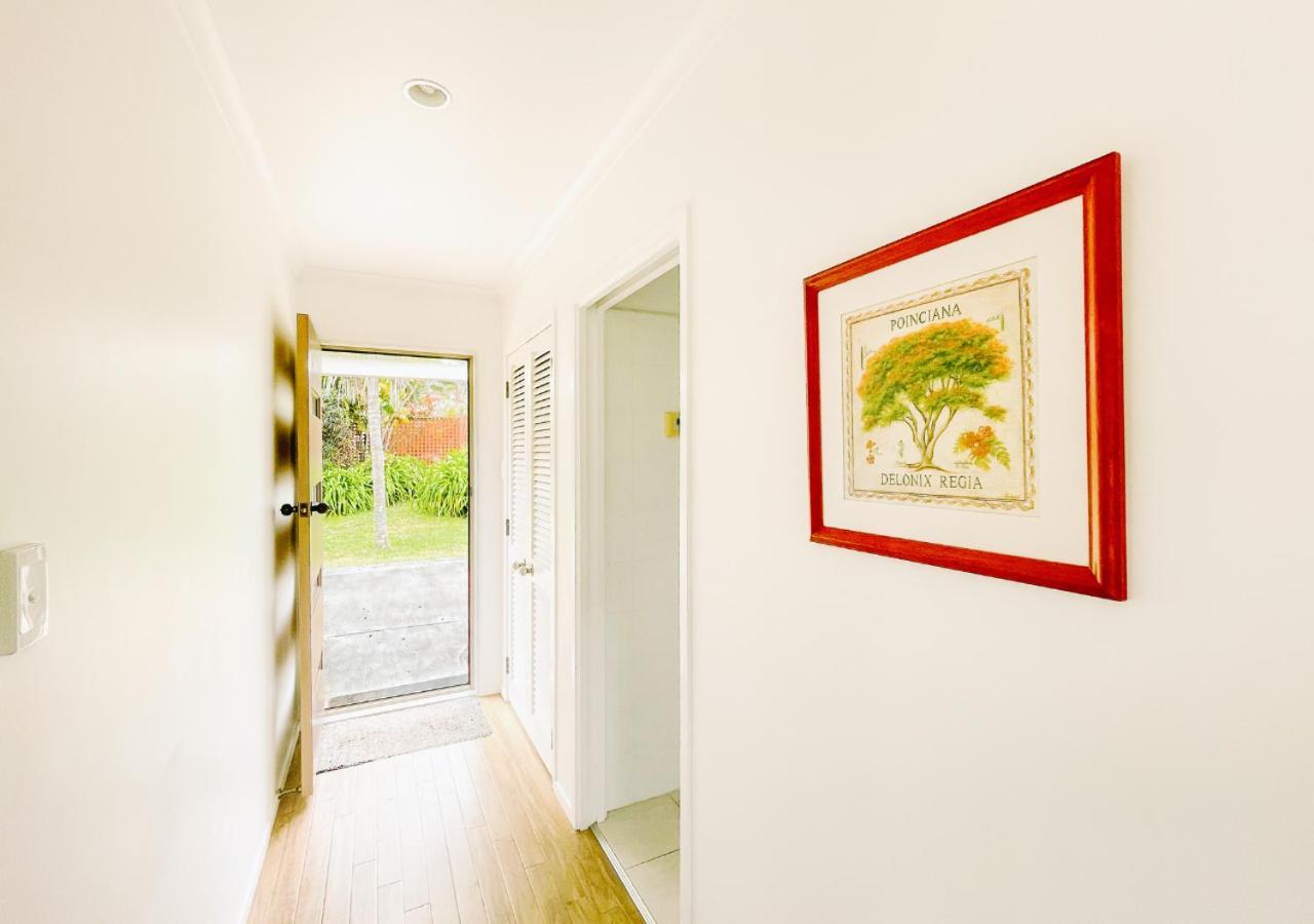 Poinciana Cottages Burnt Pine Exteriör bild
